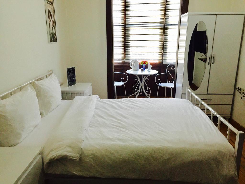Pastor Historical Apart-Hotel The Gulf Of อิซมีร์ ภายนอก รูปภาพ