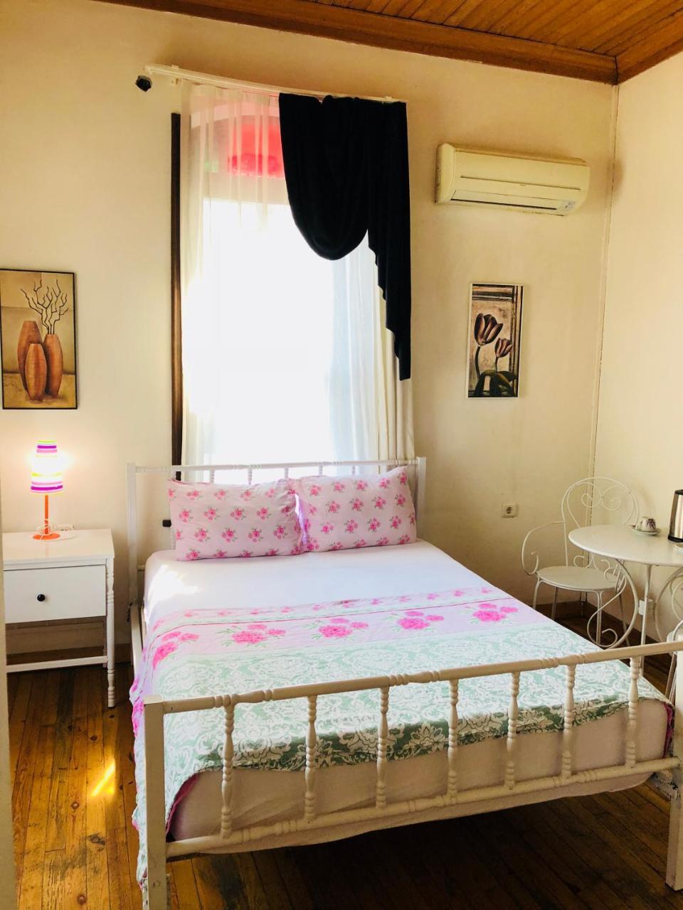 Pastor Historical Apart-Hotel The Gulf Of อิซมีร์ ภายนอก รูปภาพ